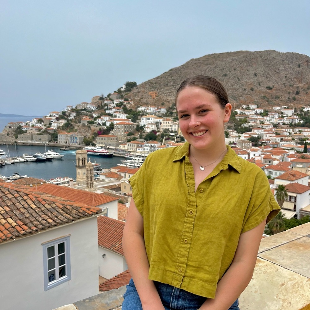 Meet your Posher, Caroline